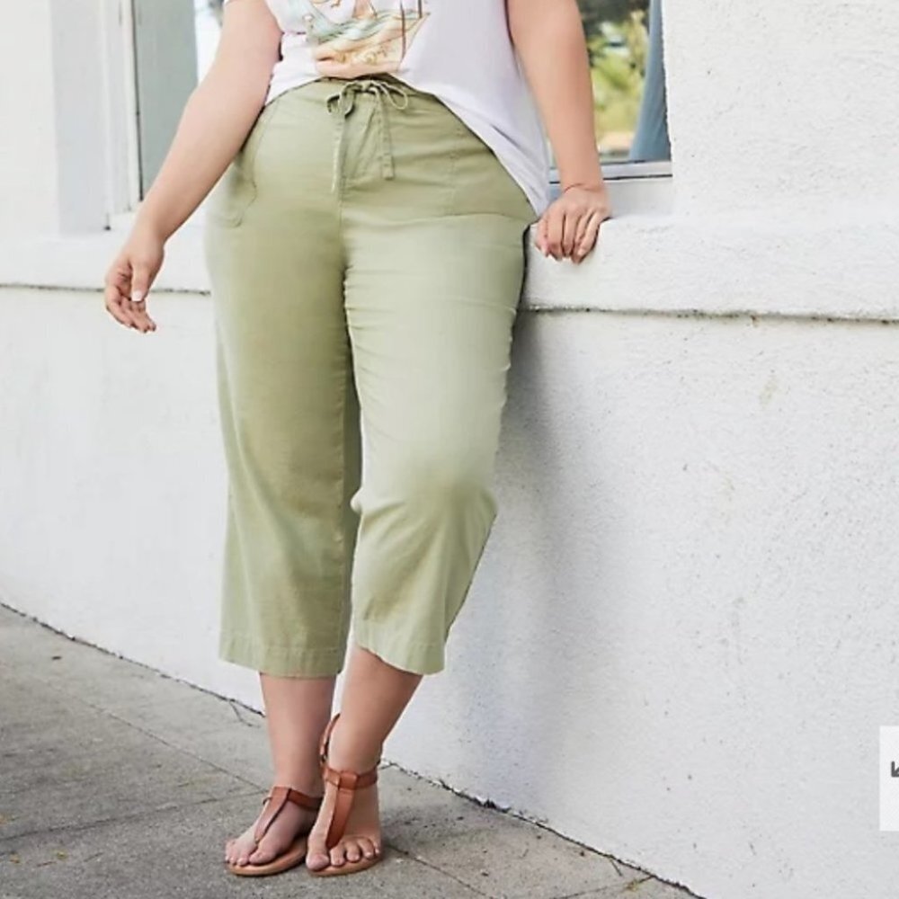 Torrid Green utility linen crop wide leg pants elastic waistband  size 3-4/24-26